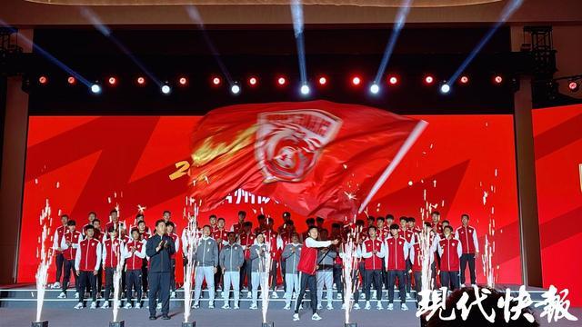世界杯官方下载入口-苏超常州队主教练郑小田：以最佳的状态迎战学霸南通队